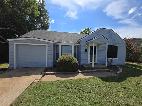 703 NW 13th St, Lawton, OK 73507