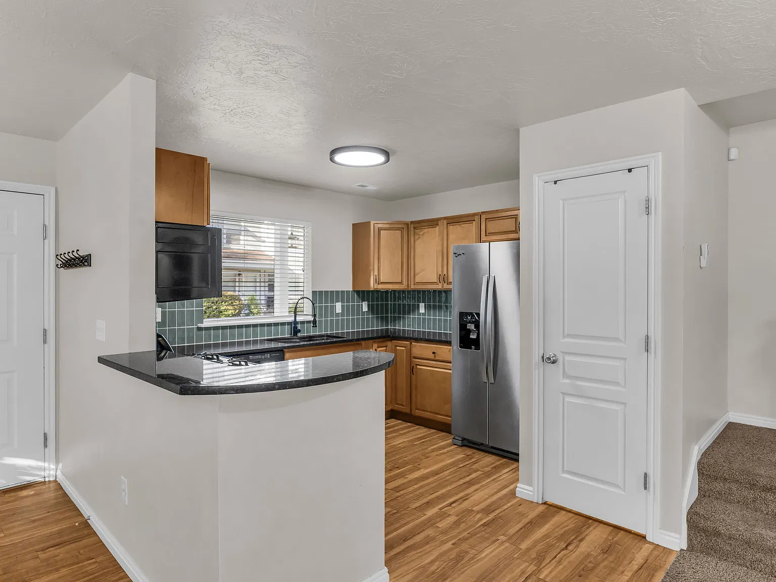 564 Sellwood Court - 1 — Photo 2
