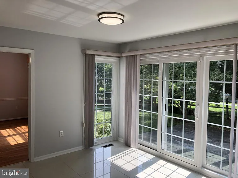991 Farm Haven Dr — Photo 18