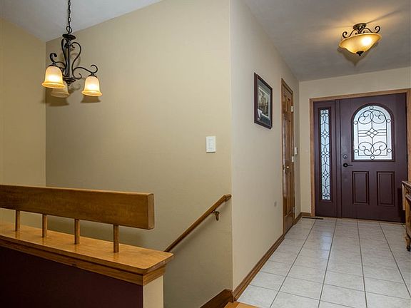 3rd image of 6409 Park Hills Dr