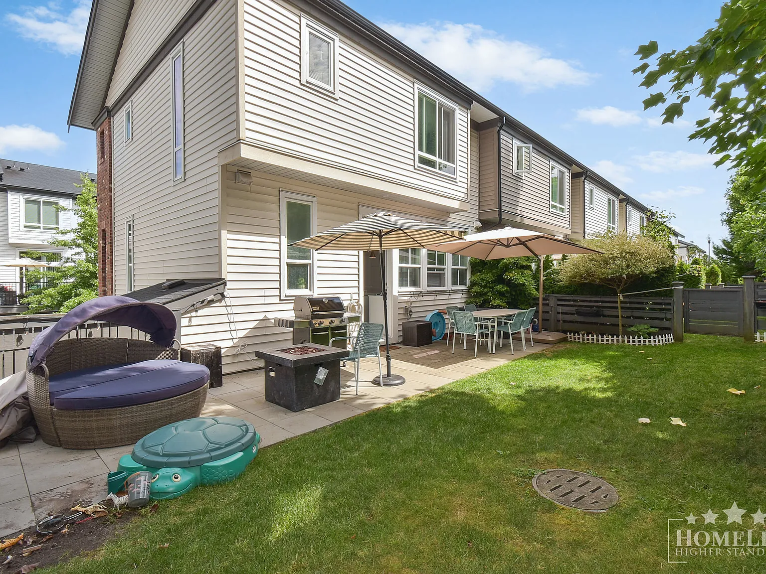 15828 27 Ave — Photo 2