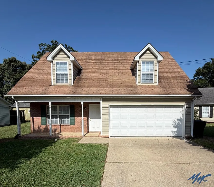 3 bed, 2.5 bath, 1620 sqft, $1,950 — Photo 1
