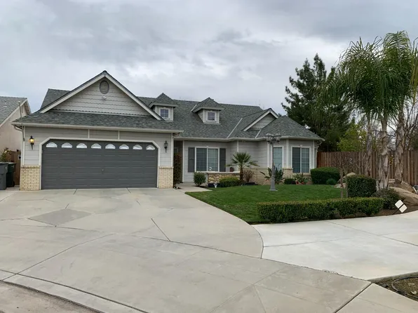 1877 E Turnberry Ave, Fresno, CA 93730
