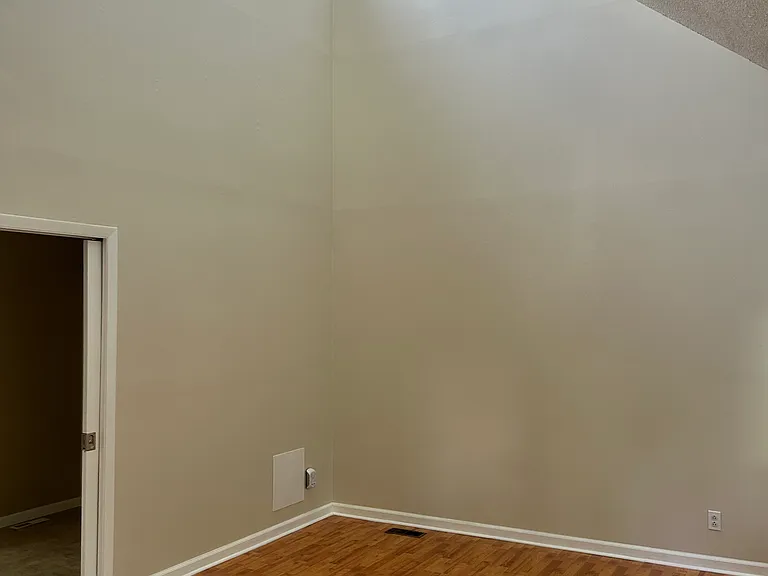 1135 Breckenridge Dr — Photo 8