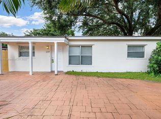 6329 Garfield St, Hollywood, FL 33024