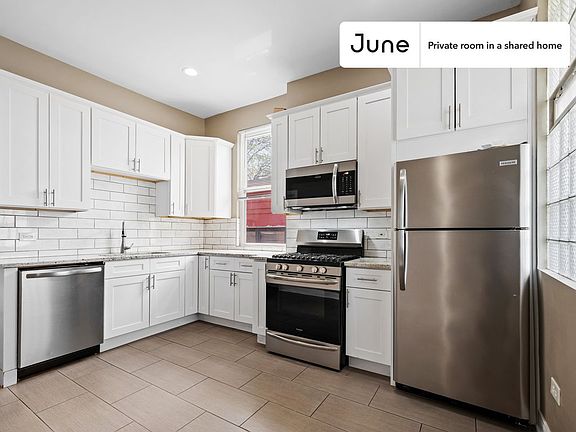 4th image of 628 N Albany Ave #2-B