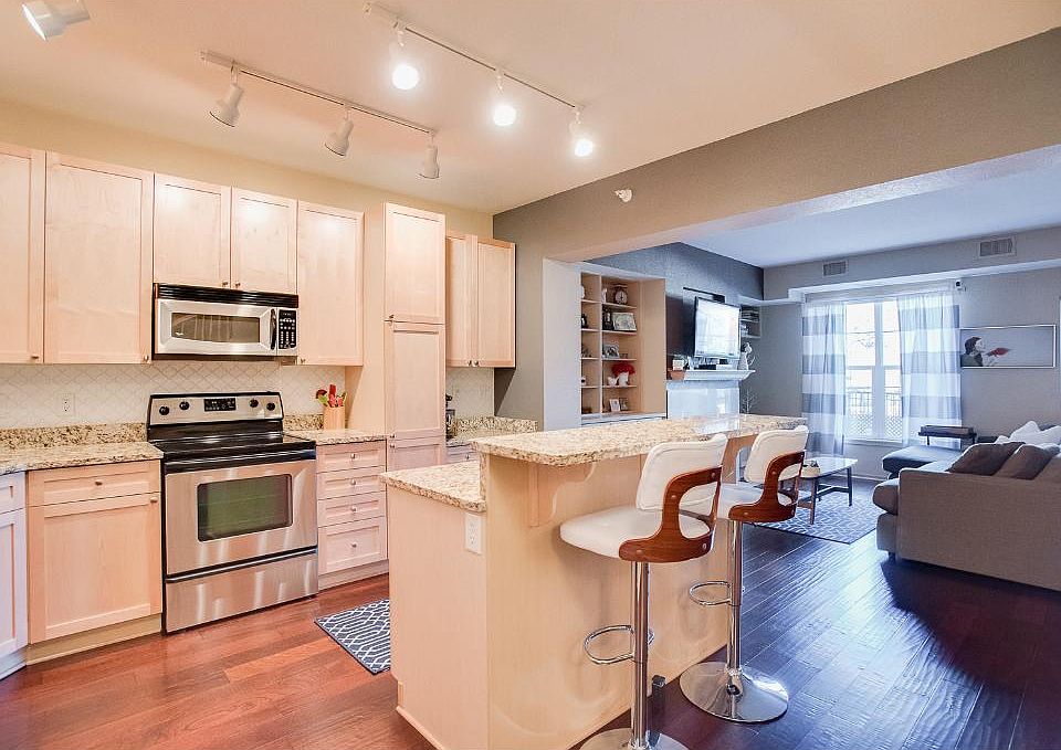 1st image of 1800 Graham Ave Unit 137