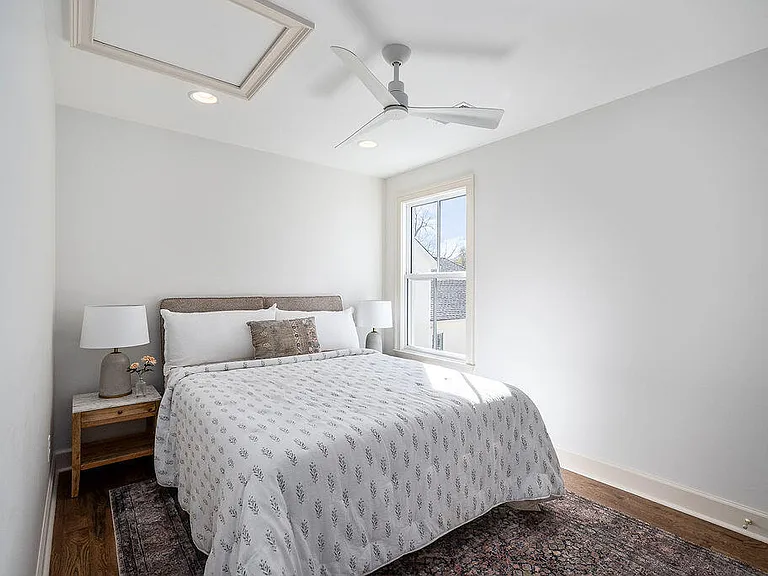 221 Williamsburg St NE — Photo 54