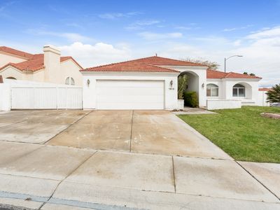 7612 Oyster Cove Dr, Las Vegas, NV, 89128