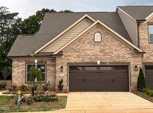 1046 Beechcraft Dr #80, Mebane, NC 27302