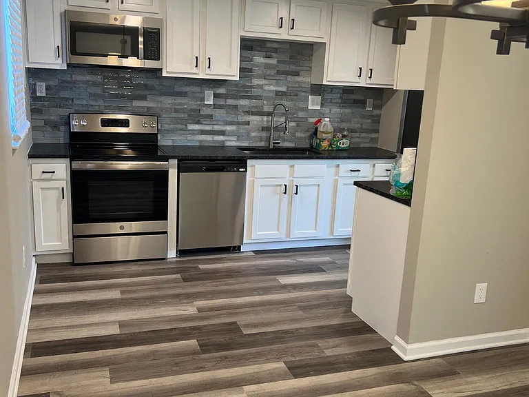 5850 Baytree Dr — Photo 10