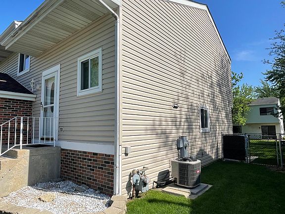 4th image of 1713 Bell Dr