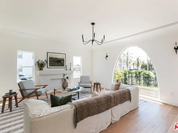 1570 S Hayworth Ave, Los Angeles, CA 90035