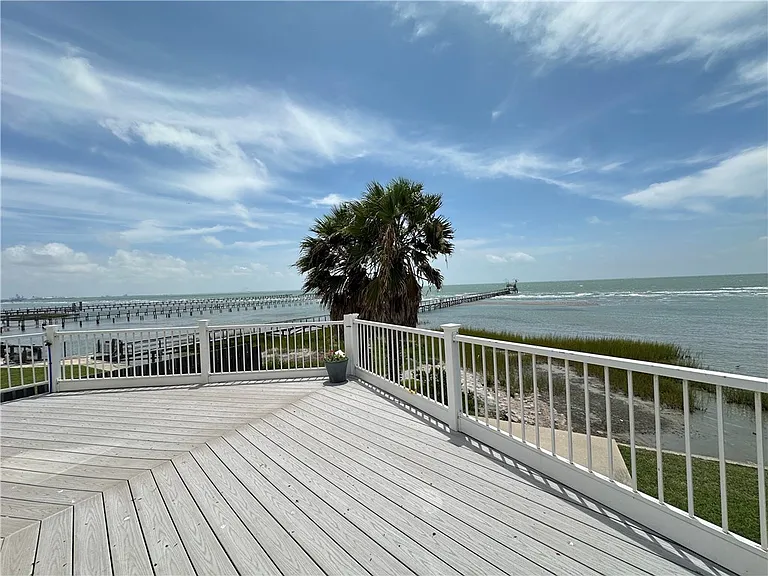 130 Causeway St — Photo 35