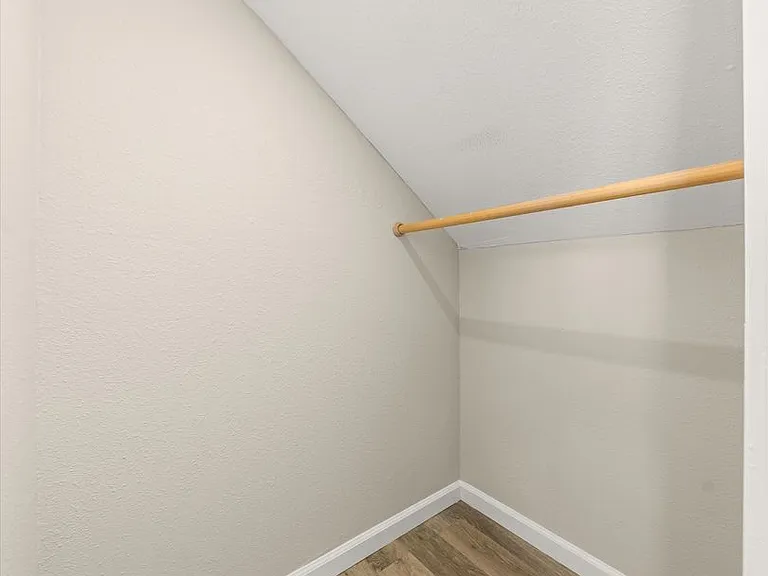 130 S Soledad St — Photo 21