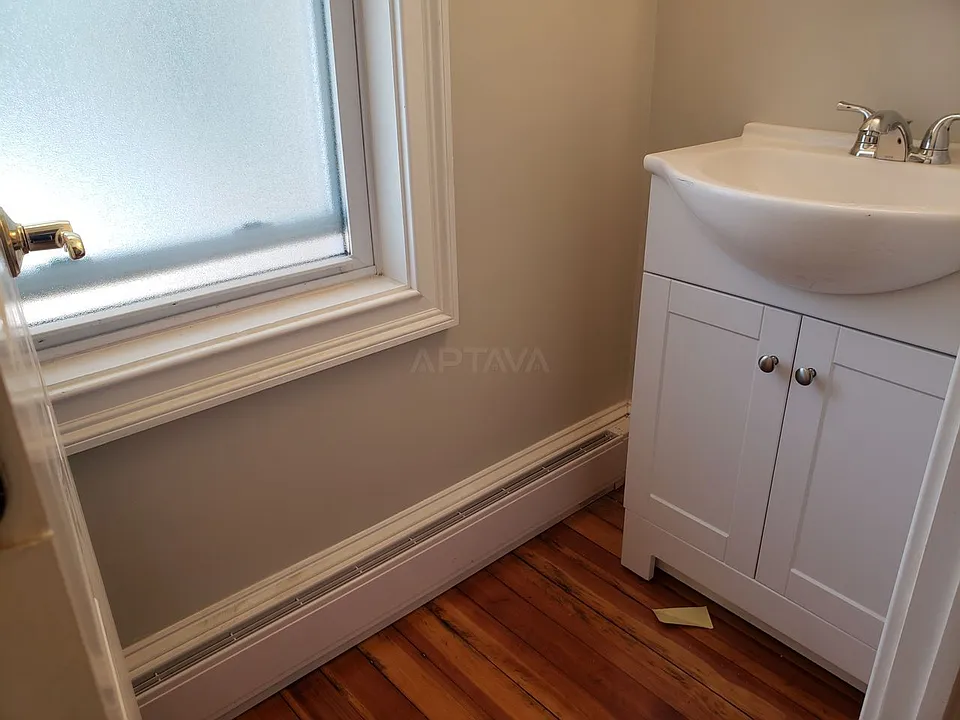 20 Barton St #6