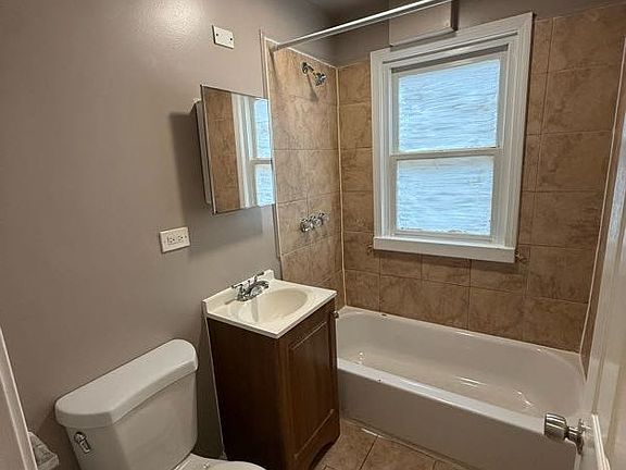 4th image of 1249 W 108th Pl