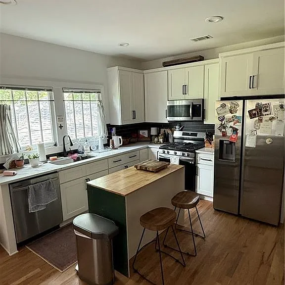 556 Seal Pl NE #B — Photo 6