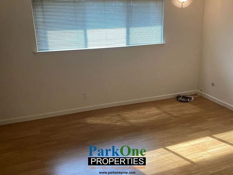 20563 Yeandle Ave #9 — Photo 7