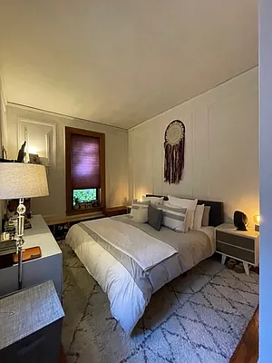 Rented by Bond New York | media 18