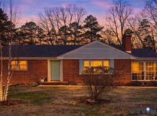 1304 Milnwood Rd, Farmville, VA 23901