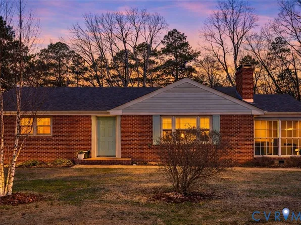 1304 Milnwood Rd, Farmville, VA 23901