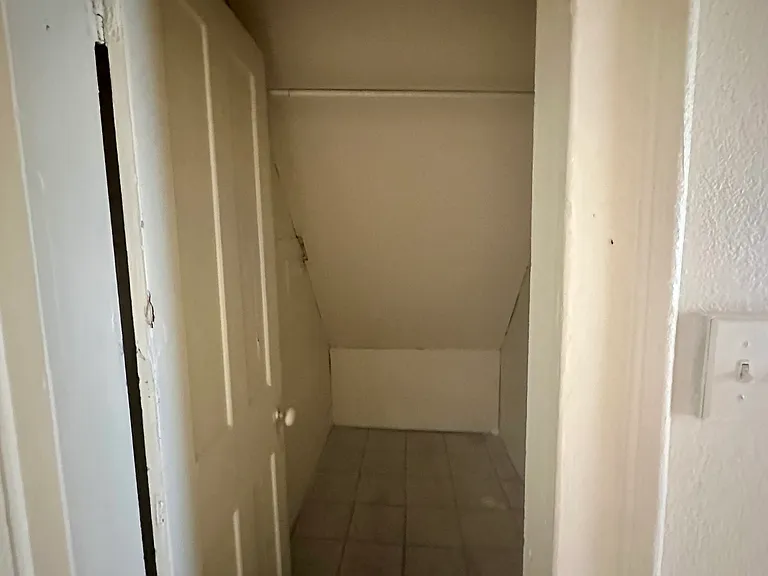 2105 Mackinaw St #2 — Photo 4