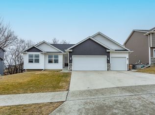216 Rellim Dr, Norwalk, IA 50211