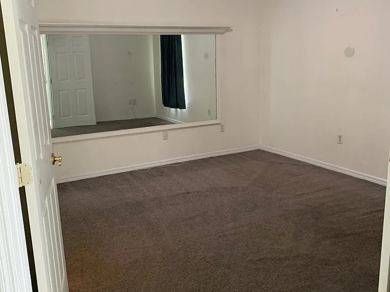 3817 Long Grove Ln — Photo 5