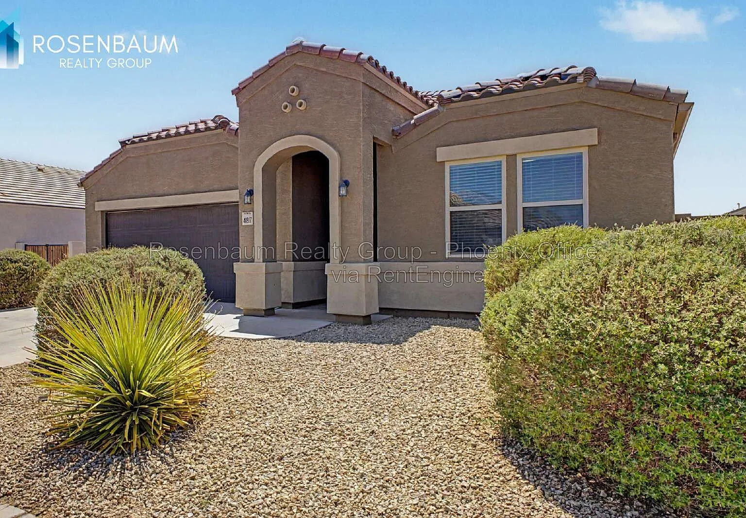 4 bed, 2.0 bath, 2131 sqft, $1,945 — Photo 3