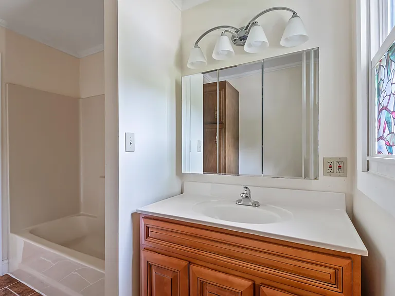 113 Wakeman Ln — Photo 10