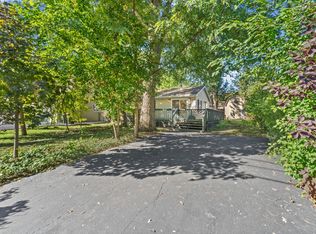 726 N Park Rd, Round Lake, IL 60073