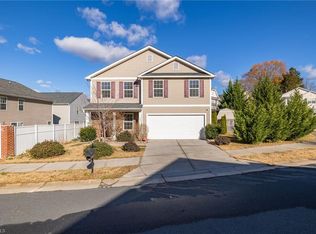 3855 Williamston Park Ct, Winston Salem, NC 27107