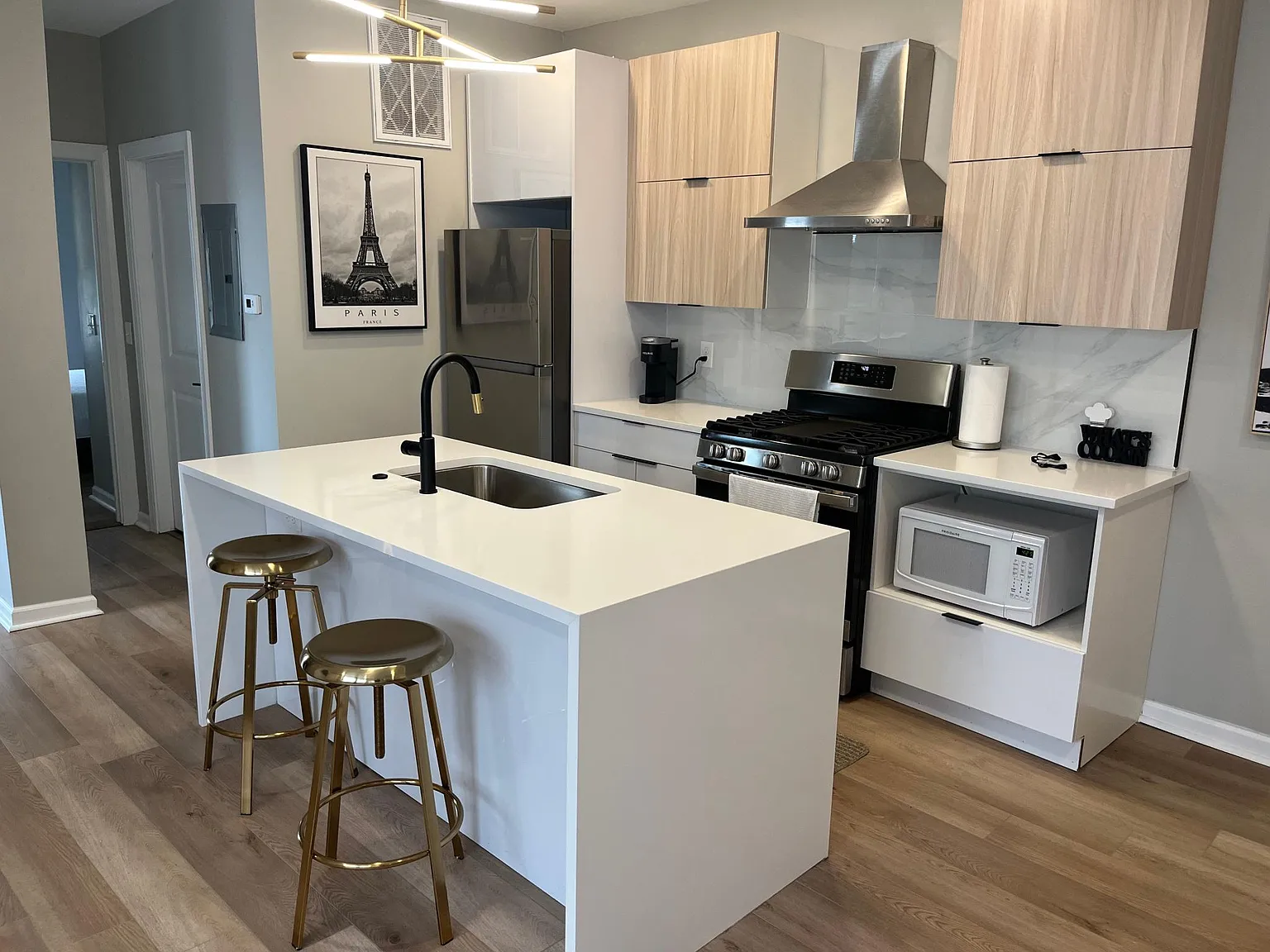 3831 Atlantic Ave — Photo 2