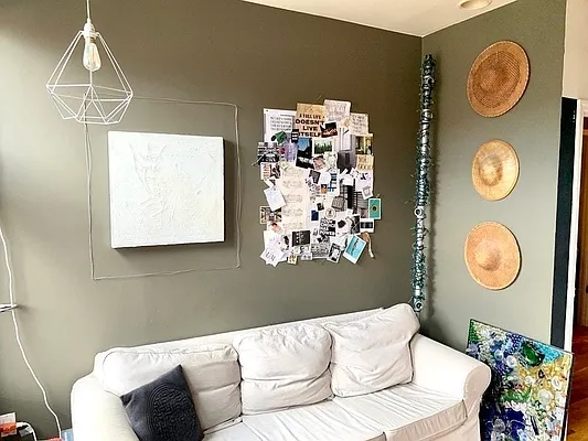 Rented by Bold New York | media 23