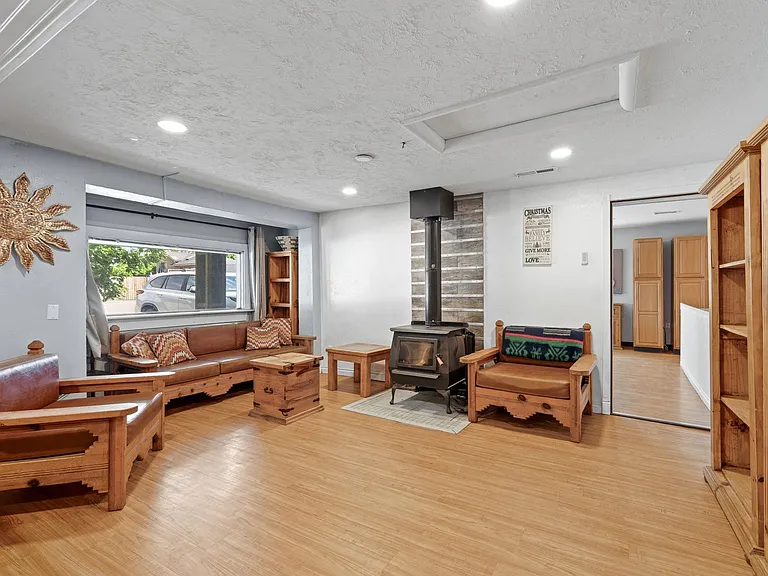 14428 E Wellesley Ave — Photo 15