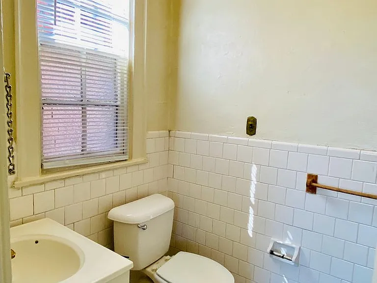 1128 W. Grace St.* — Photo 107