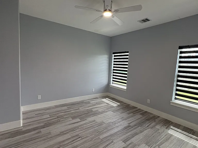 3029 Clinton Dr — Photo 14