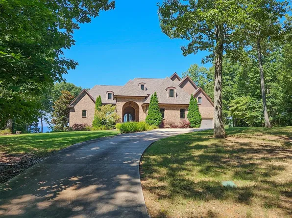 1000 Blowing Cave Rd, Gurley, AL 35748