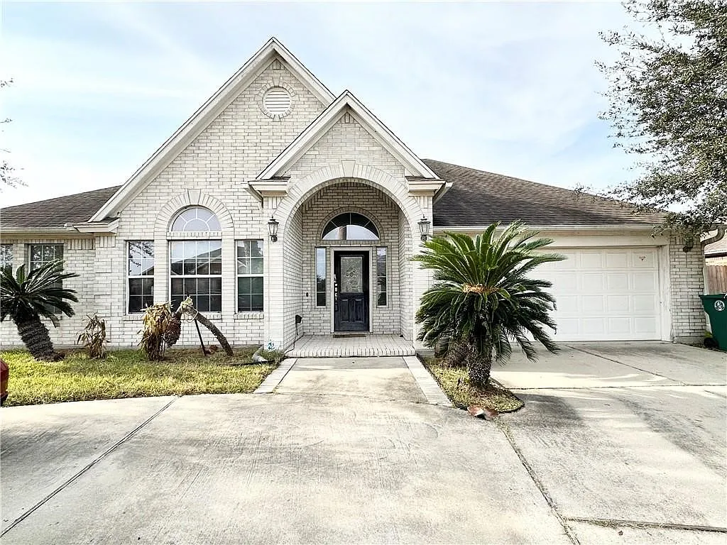Building Photo - 7613 Bayonne Dr