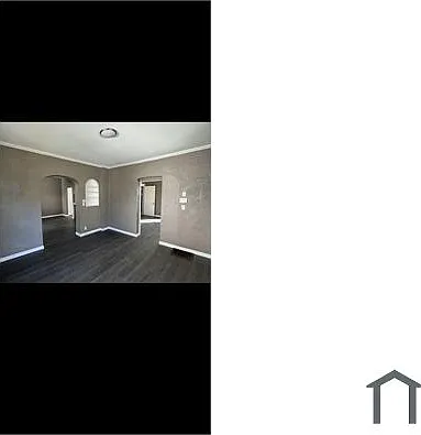 303 Forest Ave — Photo 2