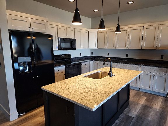 2nd image of 205 Fletching Way #A