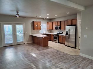 3804 W Periwinkle Dr, South Jordan, UT 84095