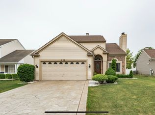 406 Persimmon Ln, Bartlett, IL 60103