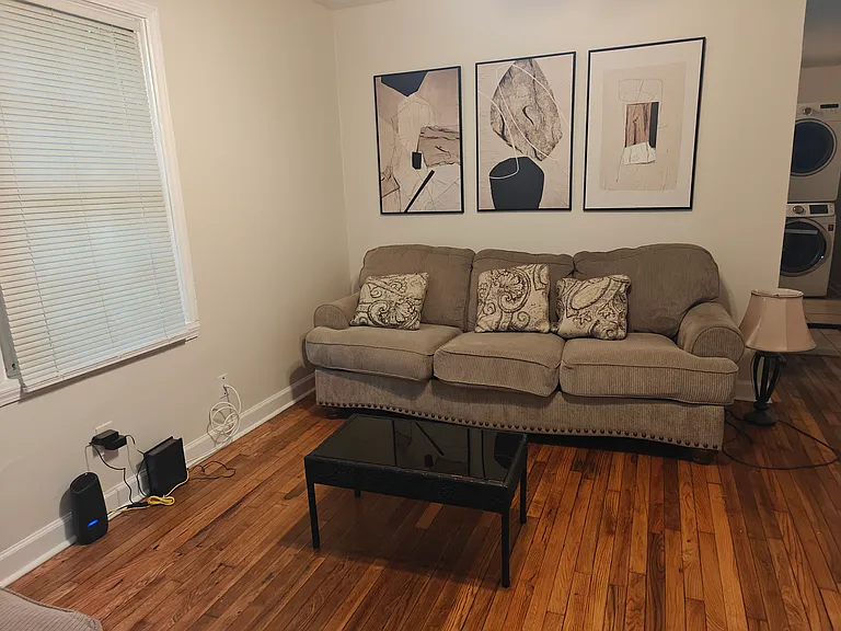 2217 Custer St #2 — Photo 14