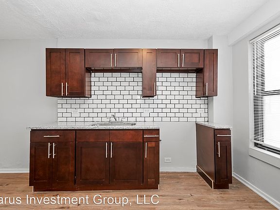 4th image of 7200 S Coles Ave #404