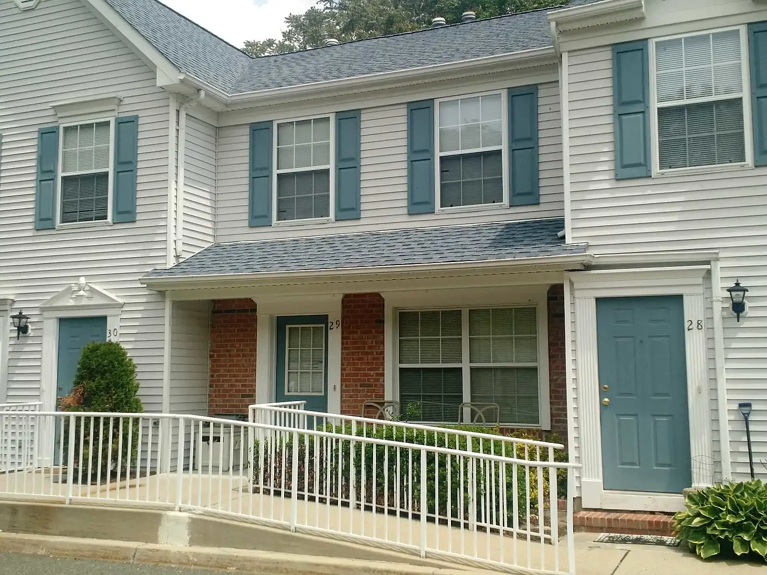 Victoria Village Apartments — Photo 2