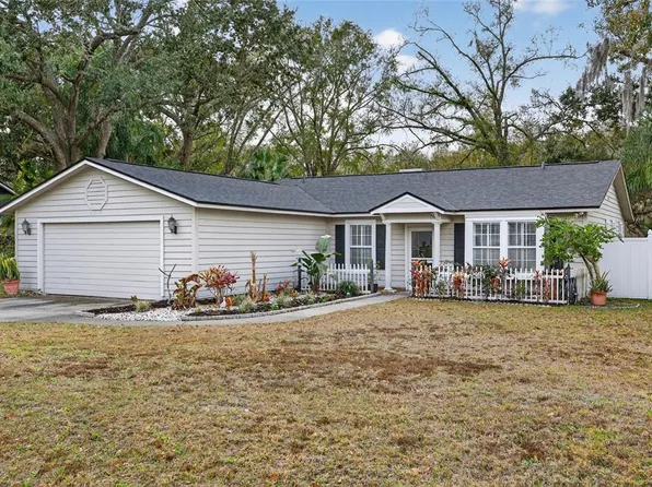 4945 Canterbury Dr, Land O Lakes, FL 34639