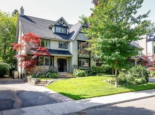 127 Strathallan Blvd, Toronto, ON M5N1S9