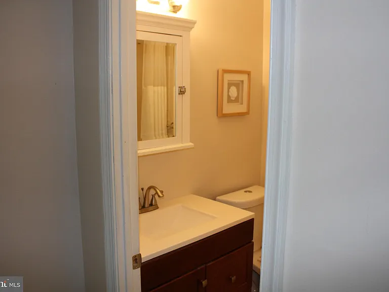 60 Providence Ave — Photo 34
